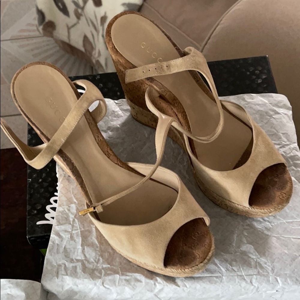 Gucci Wedges- come with receipt!